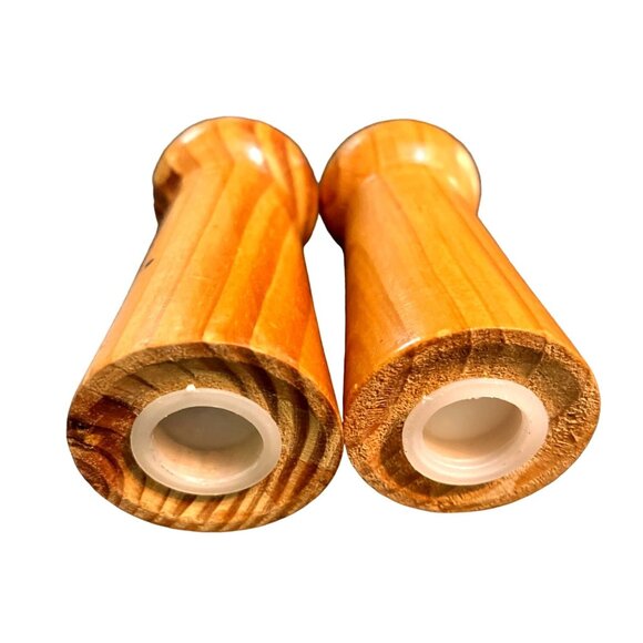Vtg Oak Wood Turned Salt Pepper Shakers MCM Retro - Picture 3 of 4